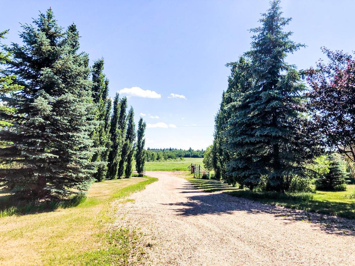 Ponoka Wolf Creek Bed And Breakfast מראה חיצוני תמונה