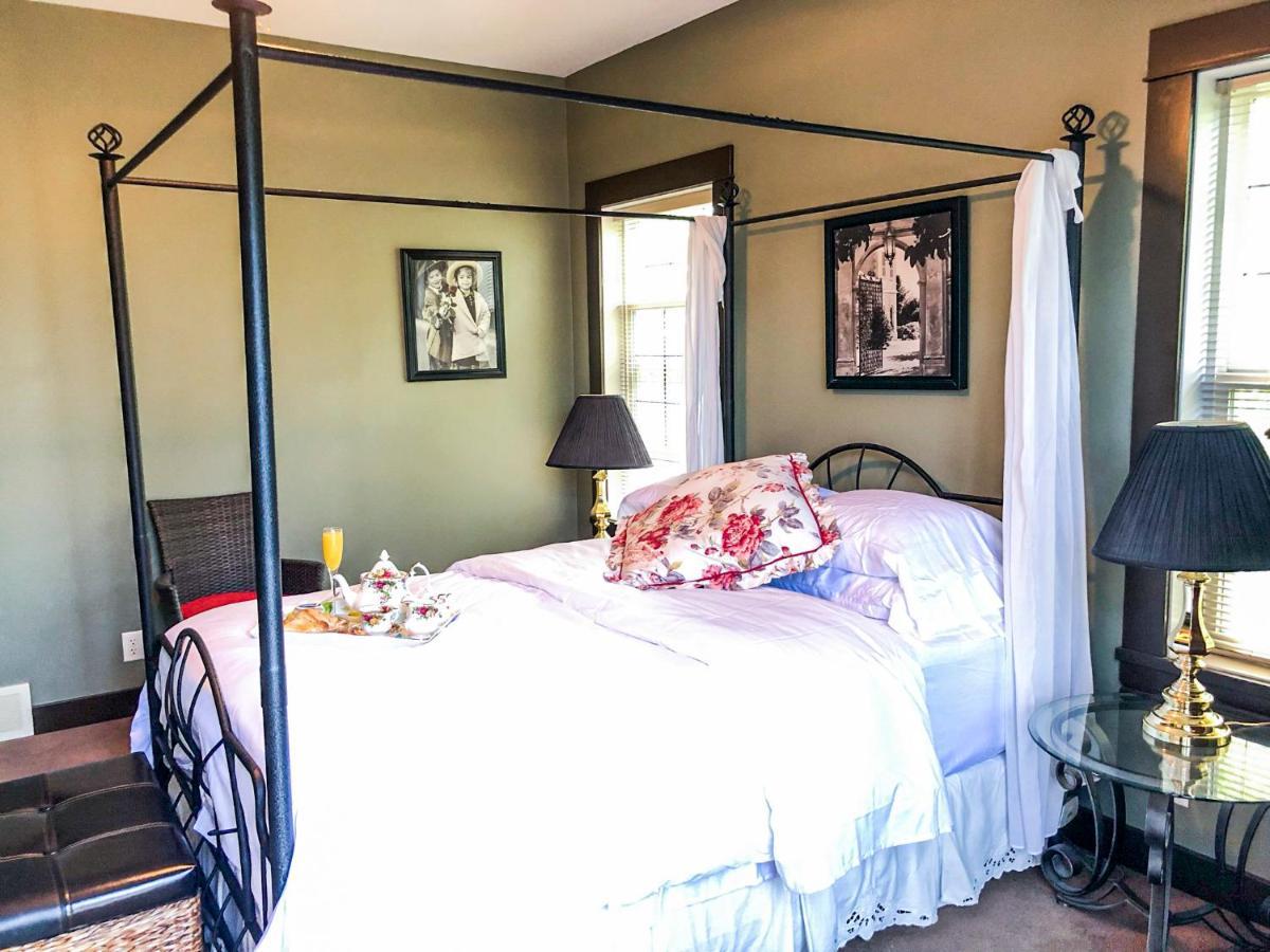 Ponoka Wolf Creek Bed And Breakfast מראה חיצוני תמונה