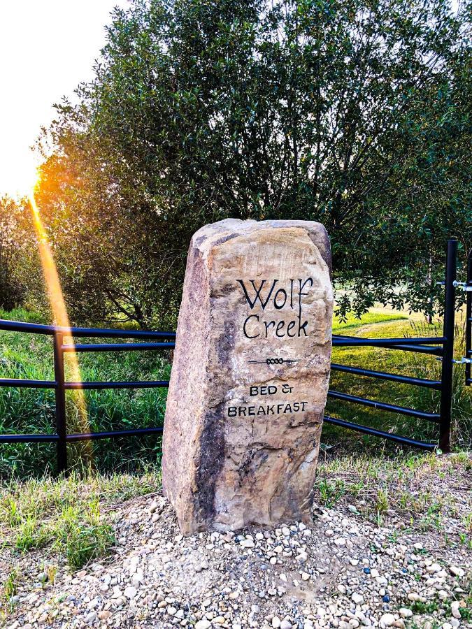 Ponoka Wolf Creek Bed And Breakfast מראה חיצוני תמונה